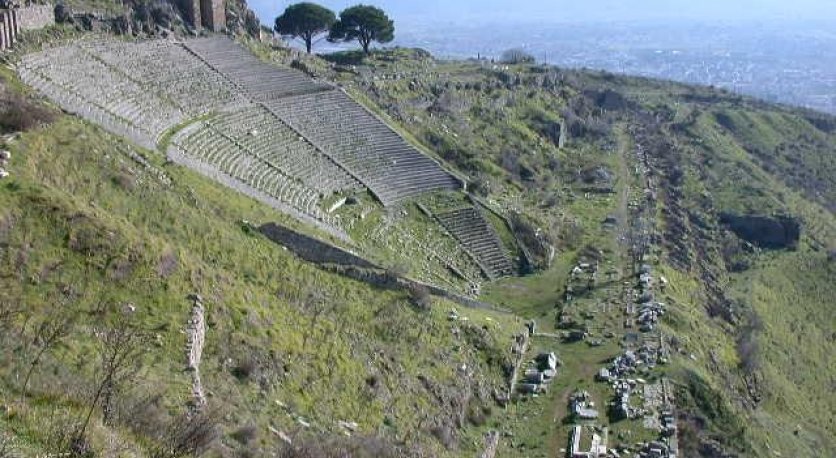 Bergama’da Tarih ve Turizm 
