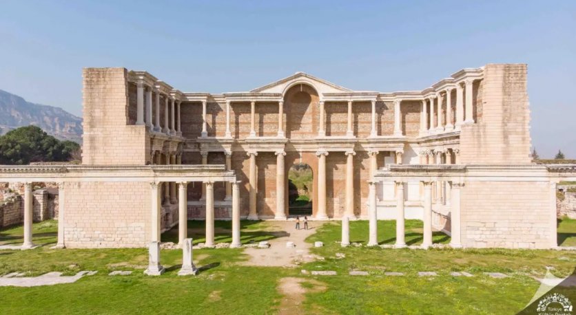 Paranın İzinde 2600 Yıl: Sardes Antik Kenti Hikayesi ve Gezi Rehberi